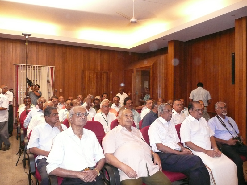 A view of teachers & senior members at TKMCE Campus